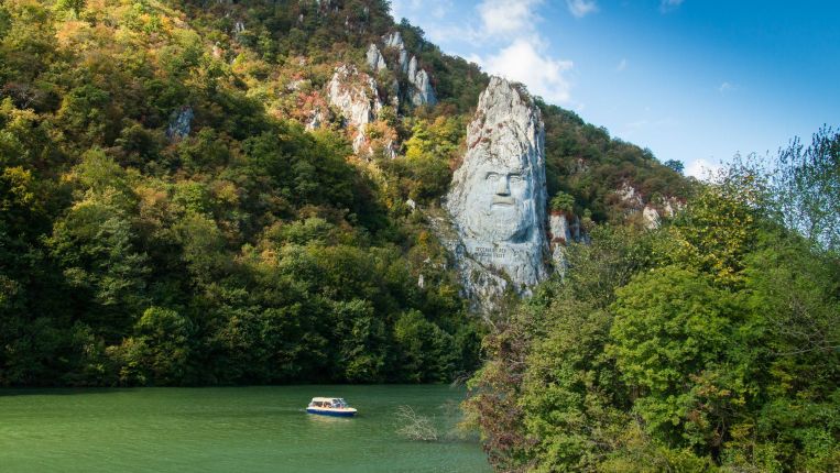 Decebal Statue Tour