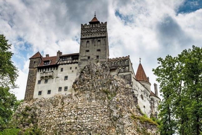 Bran and Peles Castle tour