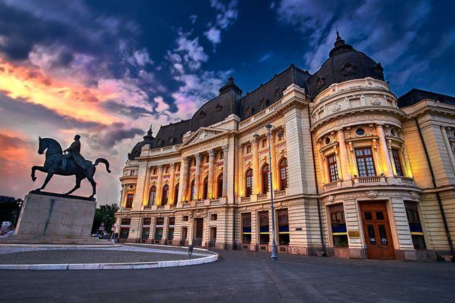 walking tour of bucharest