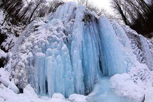 Waterfall Beusnita in wintertime