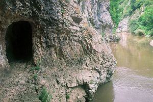 Ancient Roman & Turkish tunnels on Nera river valley 