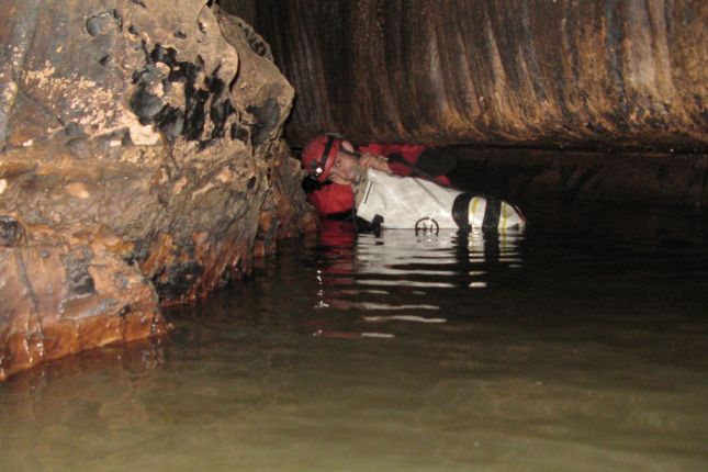 Caving Cioclovina