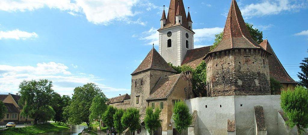 Beautiful Romanian Churches & Why You Should Visit Them