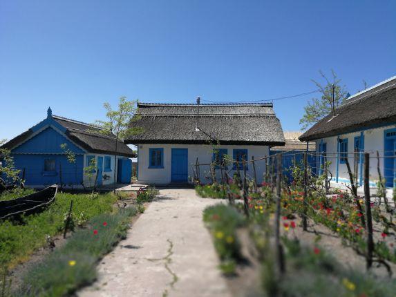 houses in Danube Delta