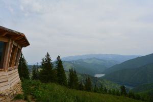 Hike to our wildlife observation refuge at 1,600m 