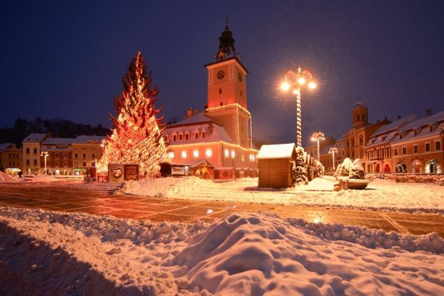 Winter in the main square 