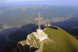 [1-day tour] Heroes' Cross  and superb views!