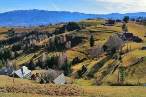 Picturesque Romanian Villages: Pestera and Magura