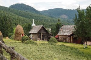 Old remote villages and Vartop Cave