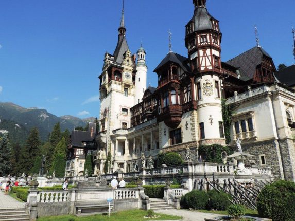 Peles castle tour