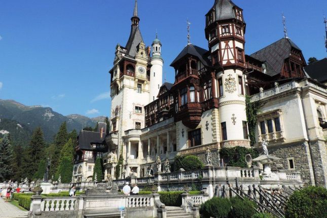 Peles Castle day trip