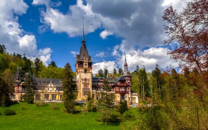 Peles Castle day trip