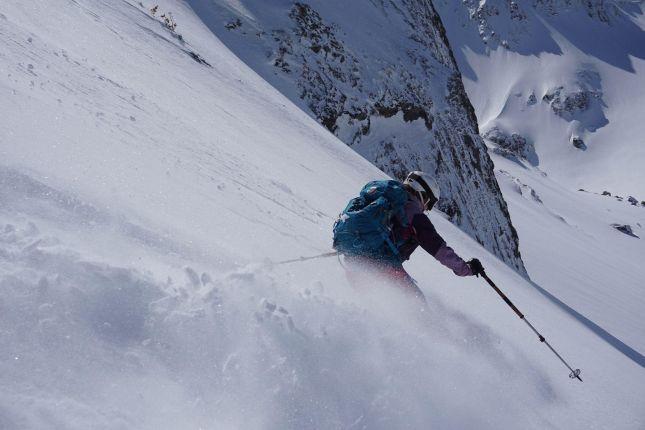 Skiing on powder - > our main dream! 