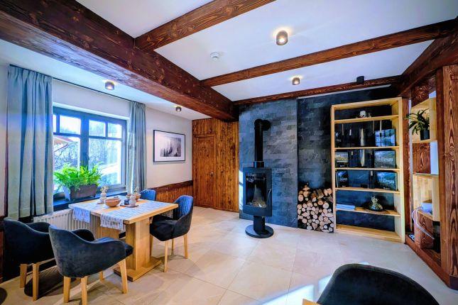 Lounge area and restaurant