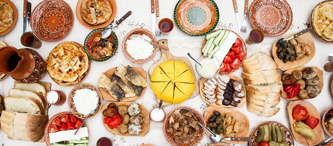 Traditional Romanian Food Guide: Cuisine, Dishes & Drinks