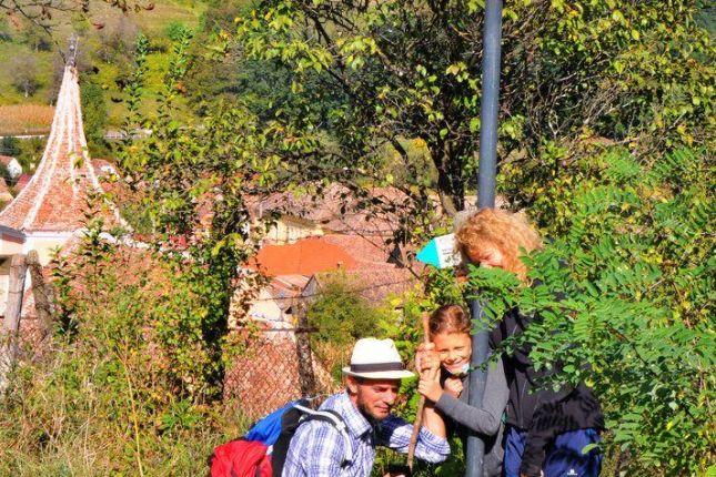 Short break by the Via Transilvanica trail indicator
