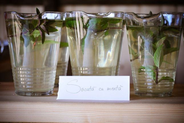 Elder-flower sirup.