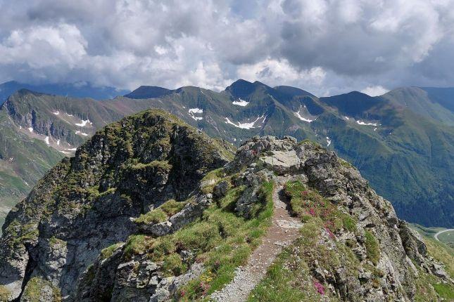 Iezerul Caprei peak