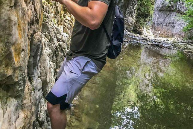 Traversing Rameti Gorge is a beautiful adventure. If it's a hot day we can choose to cross through the refreshing water, or traverse using the chains. Eitherway, it's a blast.